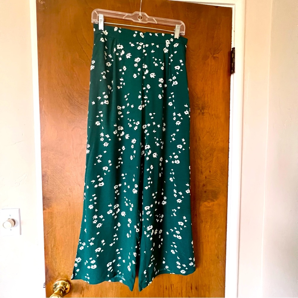 NWT Floral high waisted pants